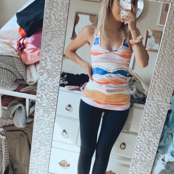New size 6 lulu tank
